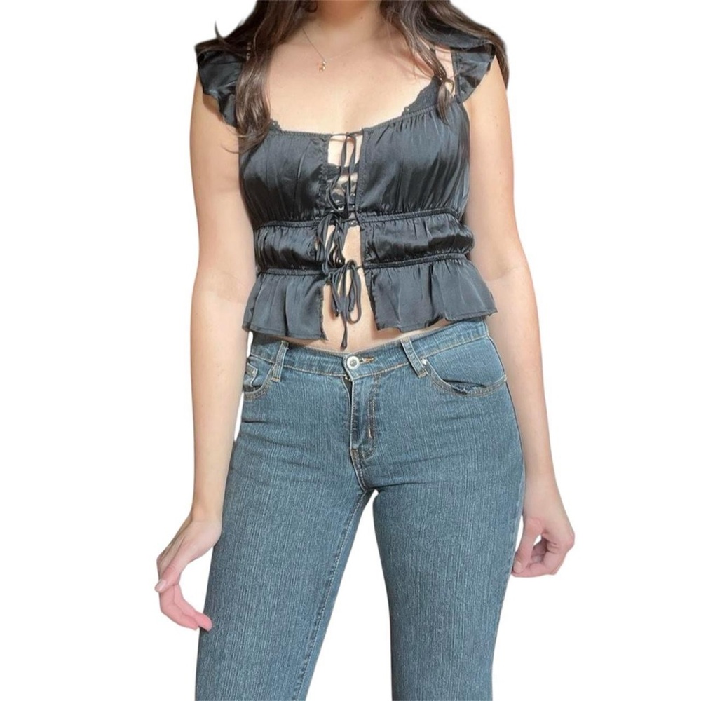 Forever 21 Black Lace-Up tie front Crop Top